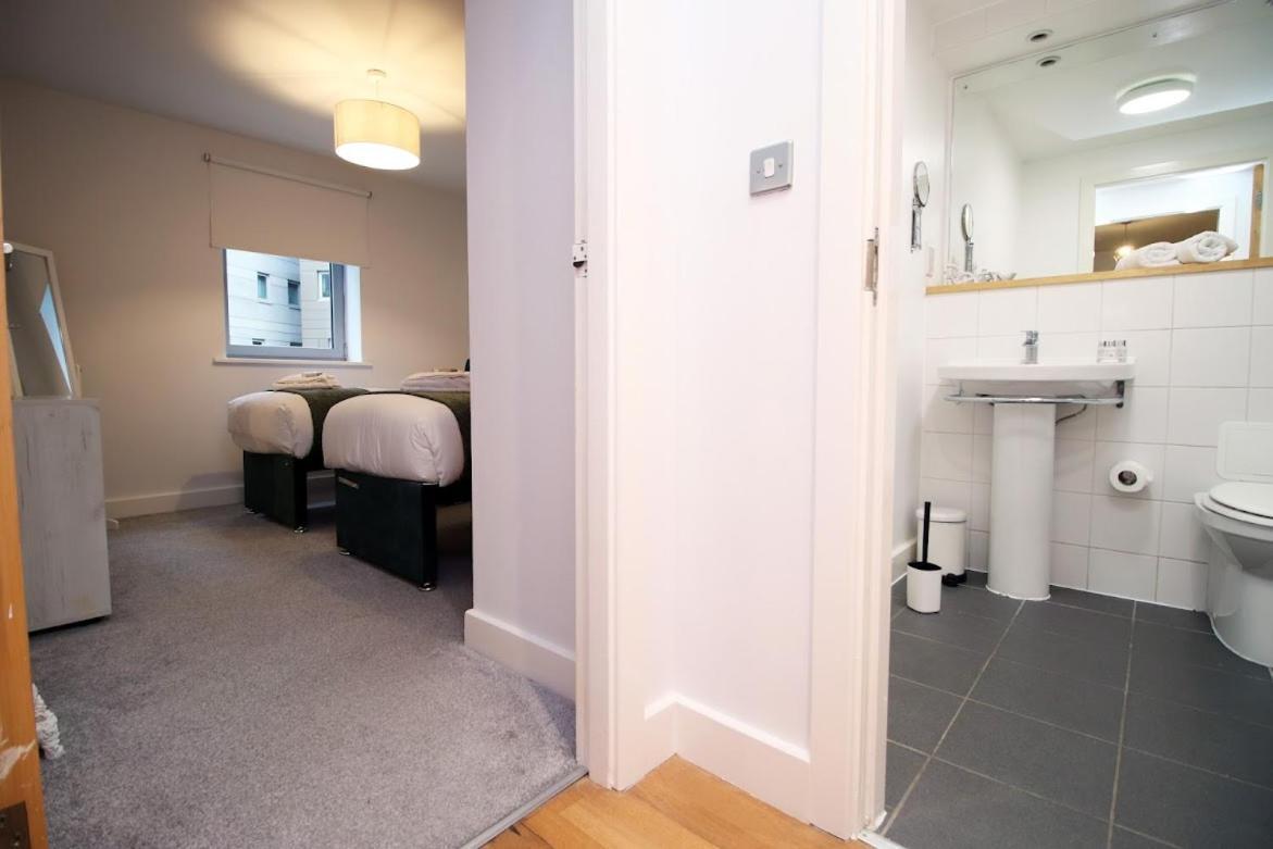Bright 1Bedroom Apartment, Central Location With Balcony 브리스틀 외부 사진