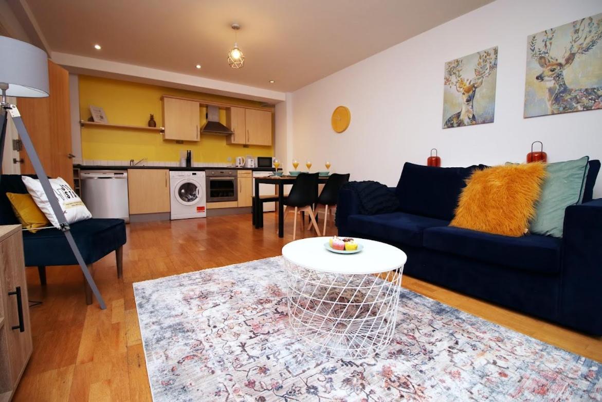 Bright 1Bedroom Apartment, Central Location With Balcony 브리스틀 외부 사진
