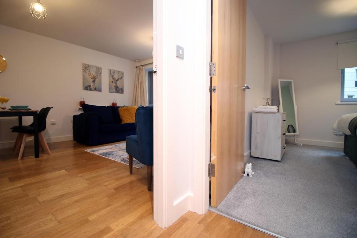 Bright 1Bedroom Apartment, Central Location With Balcony 브리스틀 외부 사진